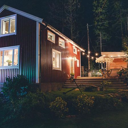 Lilla Dalbo "Adults Only, Djurfritt", Ulvoen Hoega Kusten Ulvohamn Ngoại thất bức ảnh