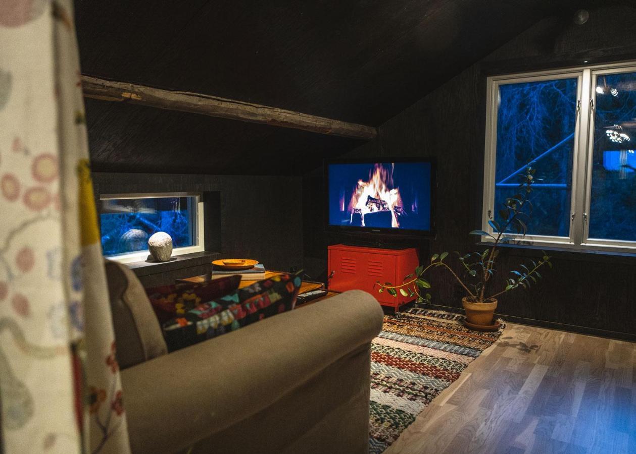Lilla Dalbo "Adults Only, Djurfritt", Ulvoen Hoega Kusten Ulvohamn Ngoại thất bức ảnh